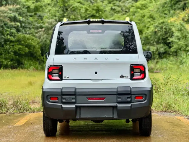 Geely Panda — Фото автомобиля 5