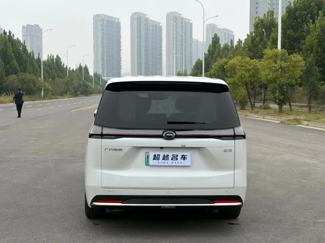 GAC Trumpchi E8 — Фото автомобиля 15