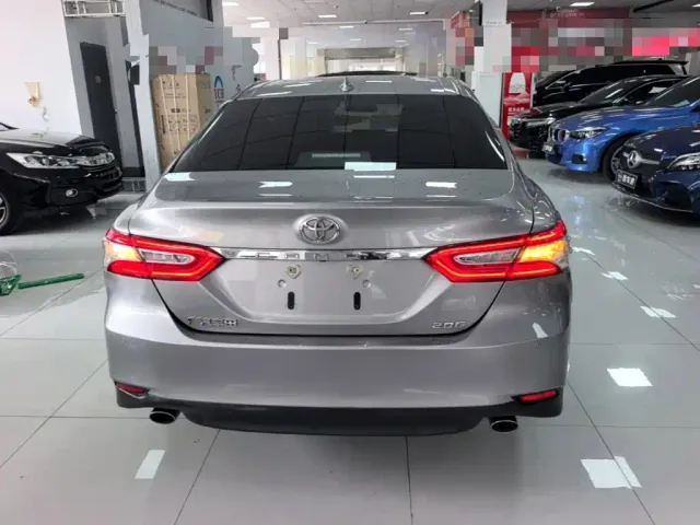 Toyota Camry — Фото автомобиля 5