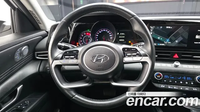 Hyundai AVANTE Avante (CN7) — Фото автомобиля 13