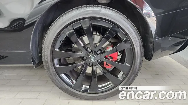 Land Rover Range Rover Sport Generation 3 — Фото автомобиля 21