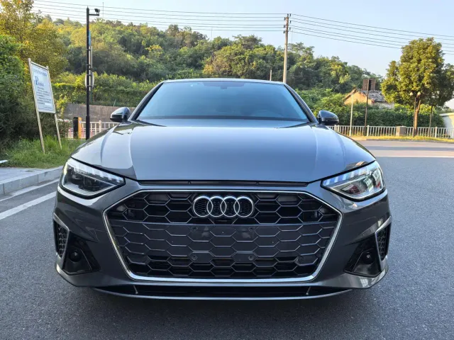 Audi A4L — Фото автомобиля 3