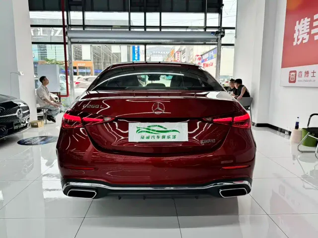 Mercedes-Benz C-Class — Фото автомобиля 12