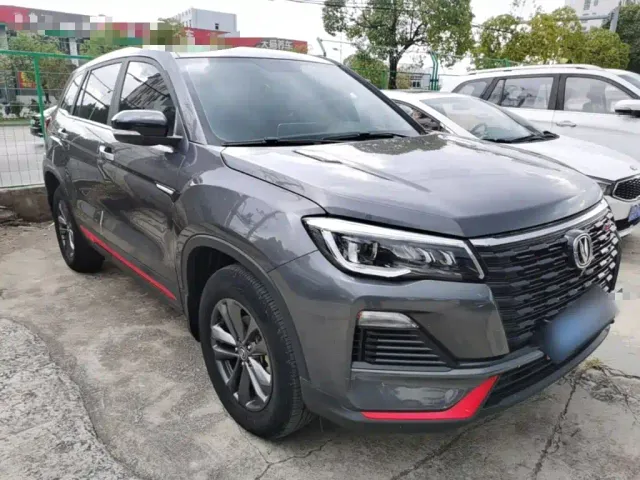 Changan CS75 — Фото автомобиля 3