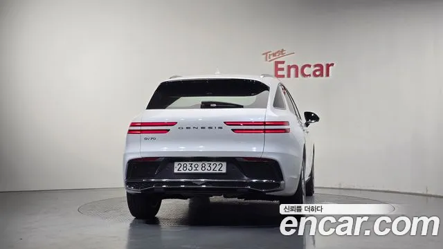 Genesis GV70 2.5T Бензин 2WD — Фото автомобиля 4