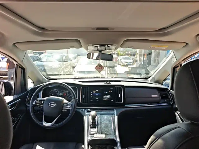 GAC Trumpchi M8 — Фото автомобиля 17