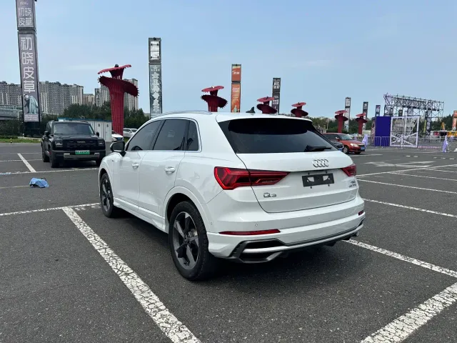 Audi Q3 — Фото автомобиля 8