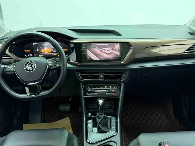 Volkswagen Tharu — Фото автомобиля 26