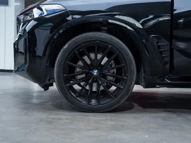 BMW X5 — Фото автомобиля 6