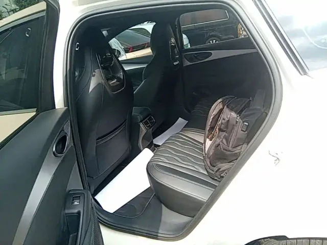BYD Seal 06 — Фото автомобиля 16