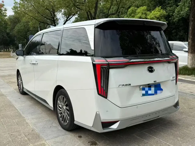 GAC Trumpchi M8 — Фото автомобиля 13