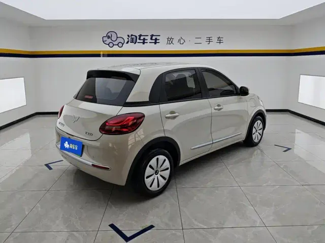 Wuling Bingo — Фото автомобиля 3