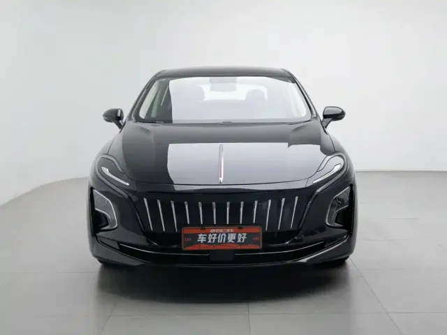 Hongqi E-QM5 — Фото автомобиля 3