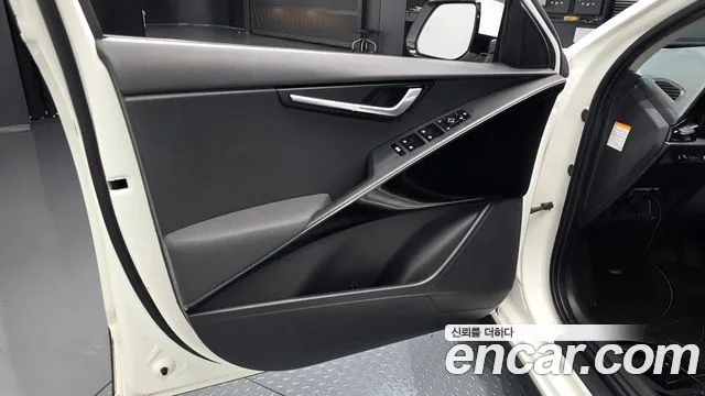 Kia Niro New — Фото автомобиля 13