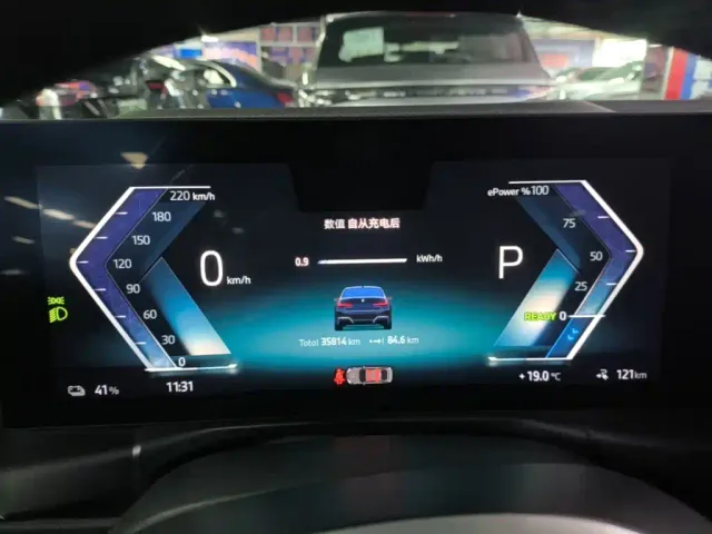 BMW i3 — Фото автомобиля 11