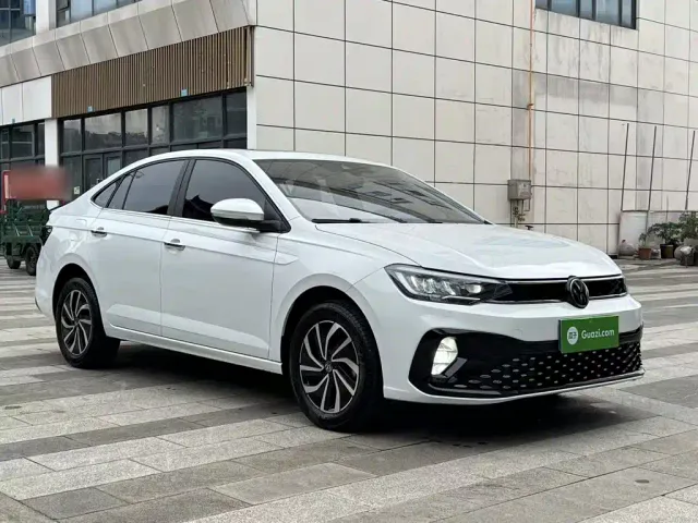 Volkswagen Lavida — Фото автомобиля 3