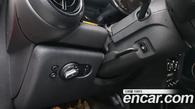 Mini Cooper Cooper 5 дверей Classic — Фото автомобиля 10