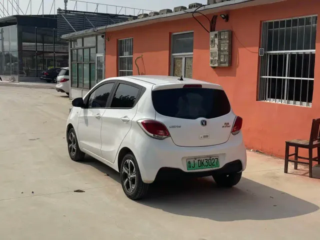 Changan Benben E-Star — Фото автомобиля 4