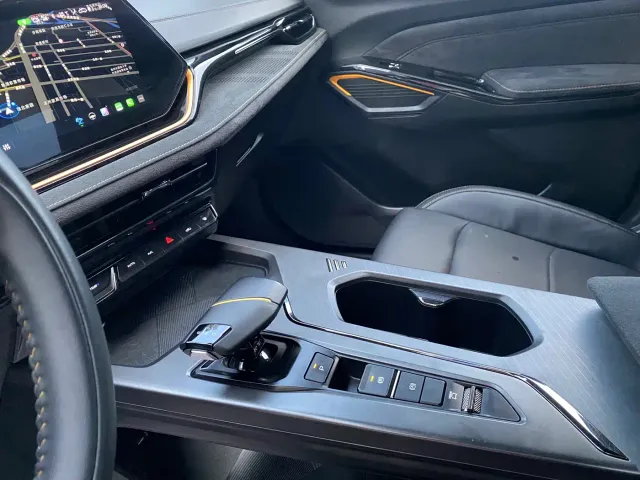 Changan X5 Plus — Фото автомобиля 16