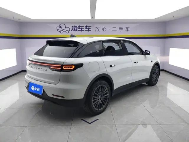 Leapmotor C11 — Фото автомобиля 3