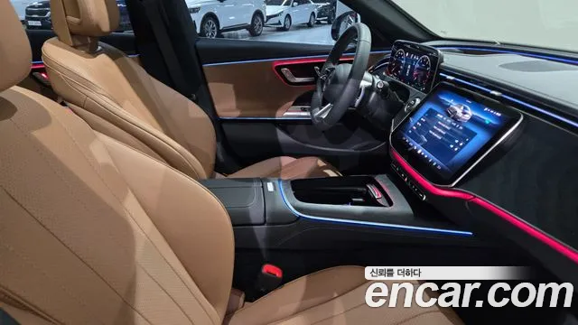 Mercedes-Benz E-Class — Фото автомобиля 18