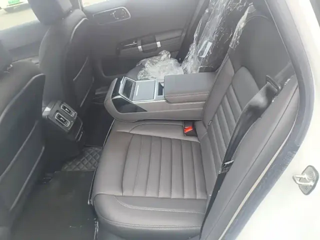 Citroen C6 — Фото автомобиля 16