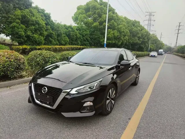 Фотография автомобиля — Nissan Teana