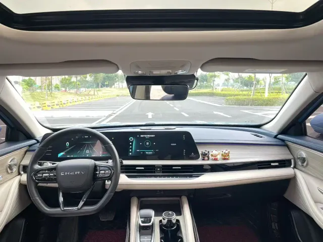 Chery Arrizo 8 — Фото автомобиля 5