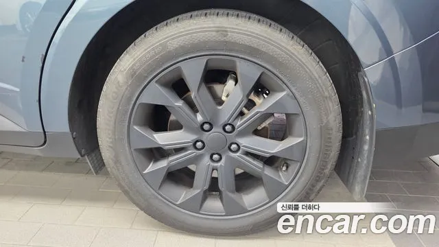 Kia Canival Carnival 4 поколение Дизель 9 мест Signature — Фото автомобиля 19