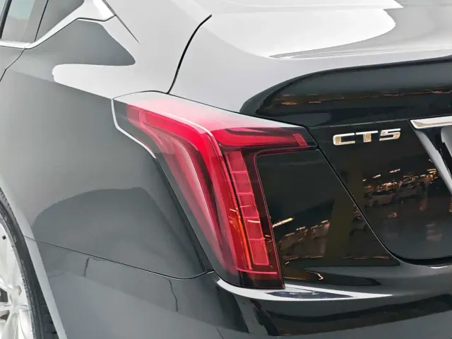 Cadillac CT5 — Фото автомобиля 17