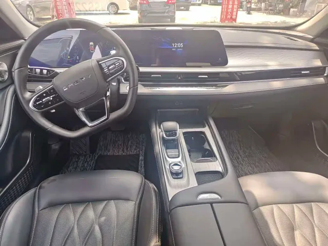 Chery Arrizo 8 — Фото автомобиля 6