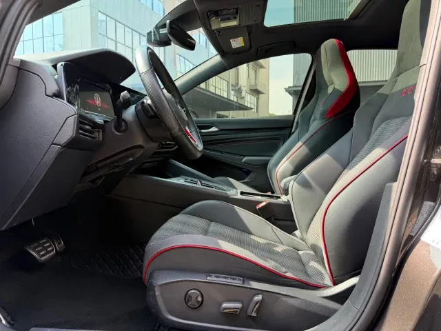 Volkswagen Golf GTI — Фото автомобиля 11