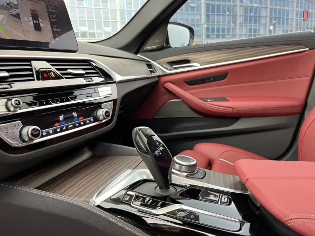 BMW 5 Series — Фото автомобиля 13