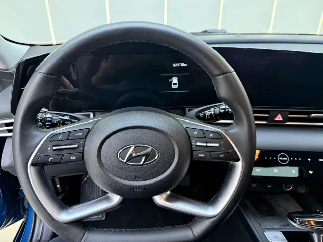 Hyundai Elantra — Фото автомобиля 7