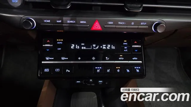 Hyundai Grandeur GN7 — Фото автомобиля 24