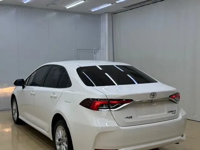 Toyota Corolla — Фото автомобиля 6