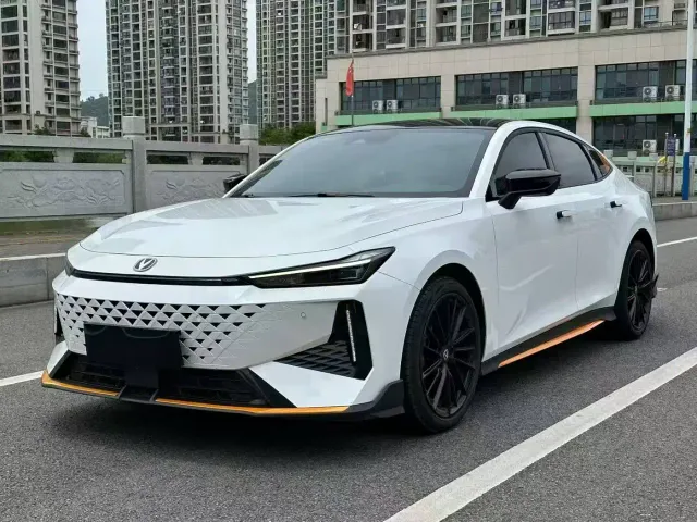 Фотография автомобиля — Changan UNI-V