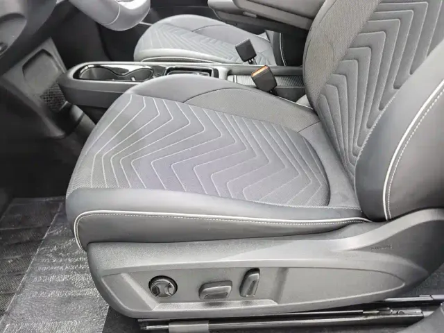 Volkswagen ID.3 — Фото автомобиля 20