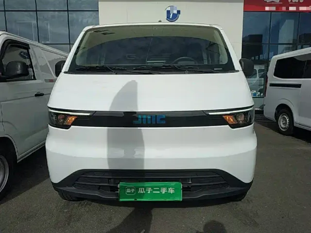 JMC E-Fushun — Фото автомобиля 2