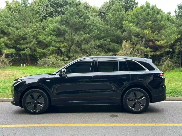 Li Auto L6 — Фото автомобиля 3