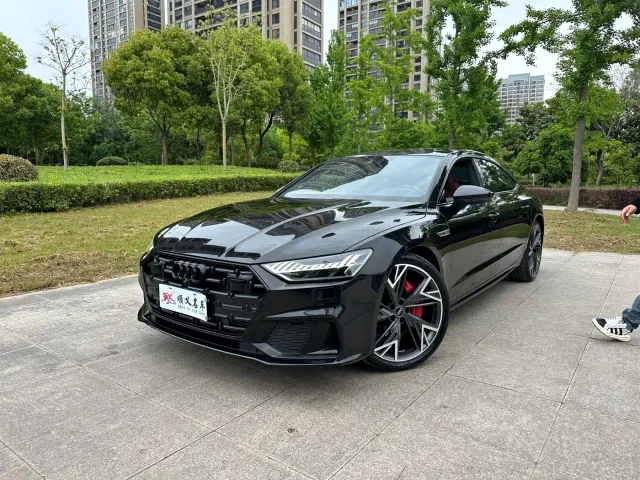 Фотография автомобиля — Audi A7L