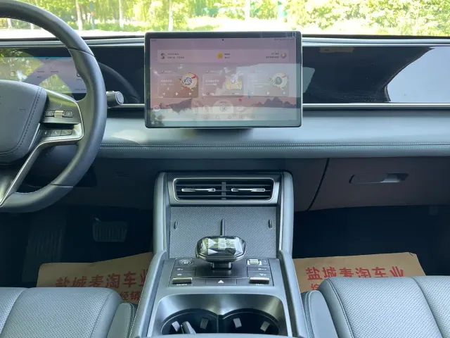 BYD Qin L — Фото автомобиля 14