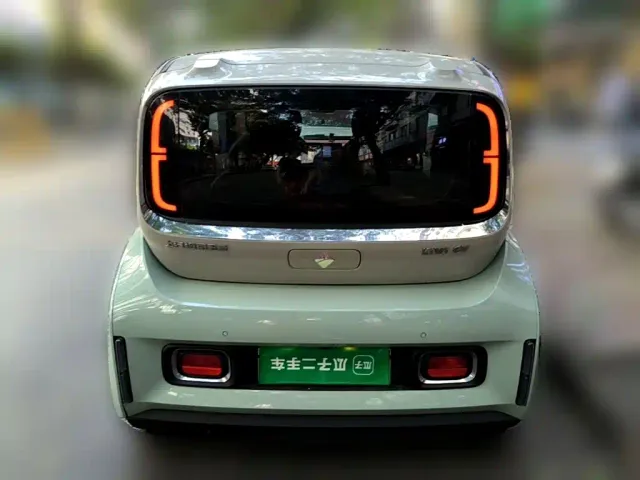 Baojun KiWi EV — Фото автомобиля 7