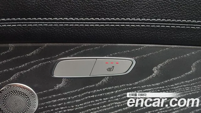 Mercedes-Benz E-Class — Фото автомобиля 29