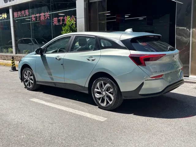 Buick Velite 6 — Фото автомобиля 4