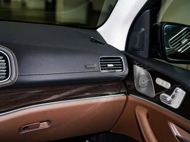 Mercedes-Benz GLE-Class — Фото автомобиля 23