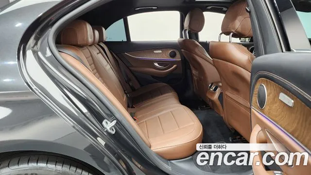Mercedes-Benz E-Class W213 — Фото автомобиля 17