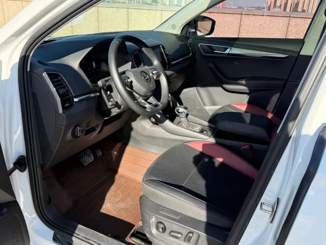 Skoda Karoq — Фото автомобиля 7