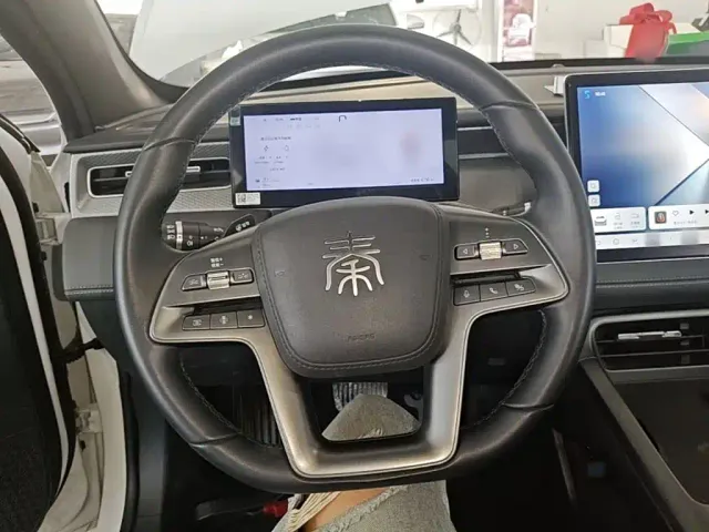 BYD Qin PLUS — Фото автомобиля 10