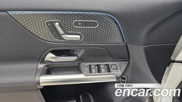Mercedes-Benz EQA — Фото автомобиля 15
